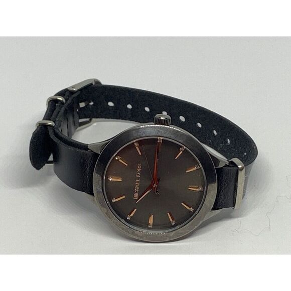 Michael Kors MK3537 Unisex Leather Analog Gray Dial Genuine Wrist Watch GE185 - Picture 5 of 11